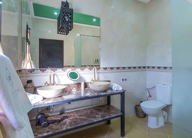 غرفة بريميوم بسرير مزدوج، Maison Daouia 3/3
