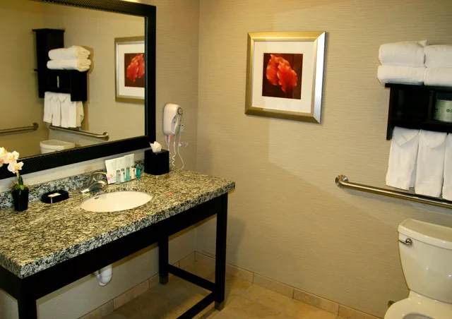 استوديو بسرير كينج لذوي الإعاقة، Hampton Inn and Suites Salt Lake City / Univ Foothill Dr UT 1/2