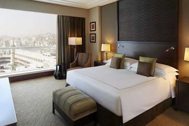 Kaaba, Junior Suite, King Bed، فندق ساعة مكة فيرمونت(Makkah Clock Royal Tower A Fairmont Hotel) 3/10