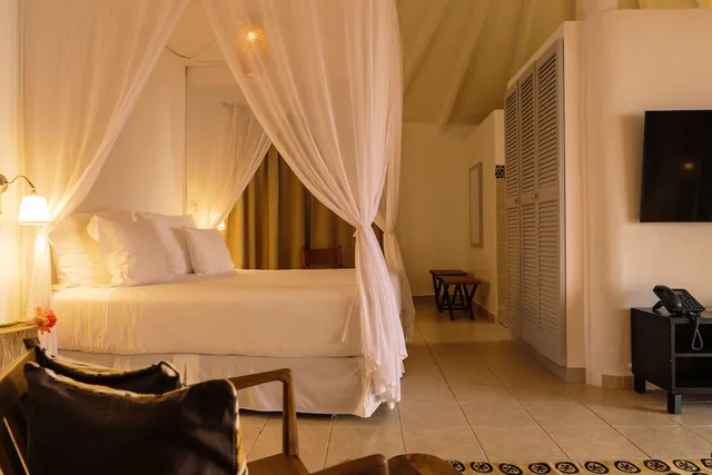 Bungalow, Double Bed, Beach Front، Bom Bom Island Resort 1/5