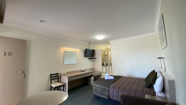 غرفة تنفيذية بسرير كوين، Sapphire City Motor Inn Inverell 7/10