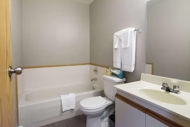 غرفة بسرير كوين، Motel6 Saanichton, BC - Victoria Airport 6/7