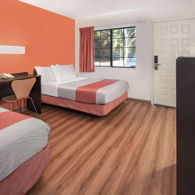 غرفة رباعية لذوي الإعاقة، Motel6 Thousand Oaks, CA 7/10