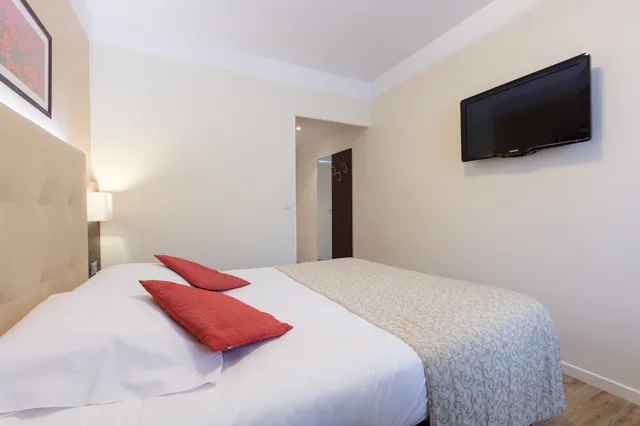 غرفة كومفورت بسرير مزدوج، Hotel Rotonde 3/4