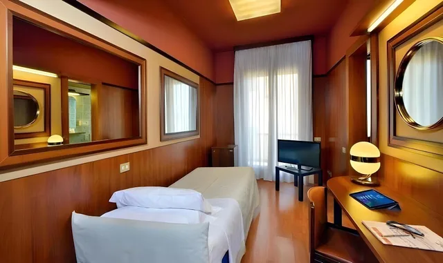 غرفة كلاسيكية مفردة، GRAND HOTEL ELITE 1/3