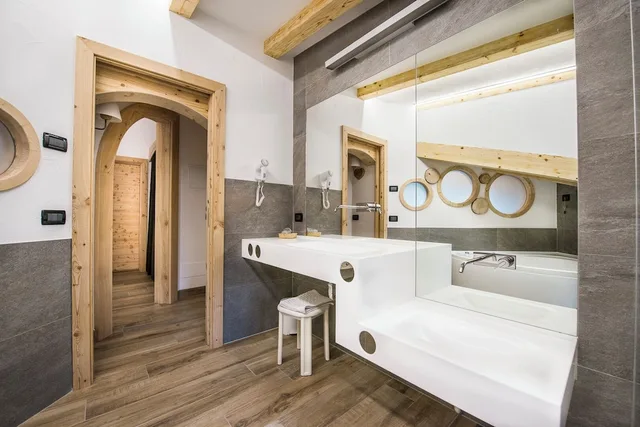 Twin Beds, Mountain View, Hot Tub, HOTEL CHALET PINETA 4/5
