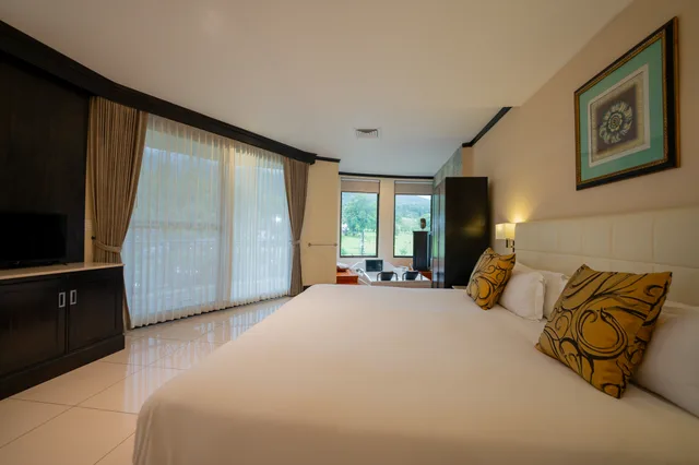 Junior Suite, Volcano View، Royal Corin Thermal Water Spa and Resort 6/9