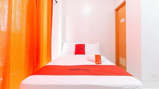 غرفة بسرير مزدوج، Reddoorz Near Naia Terminal 1 3/8