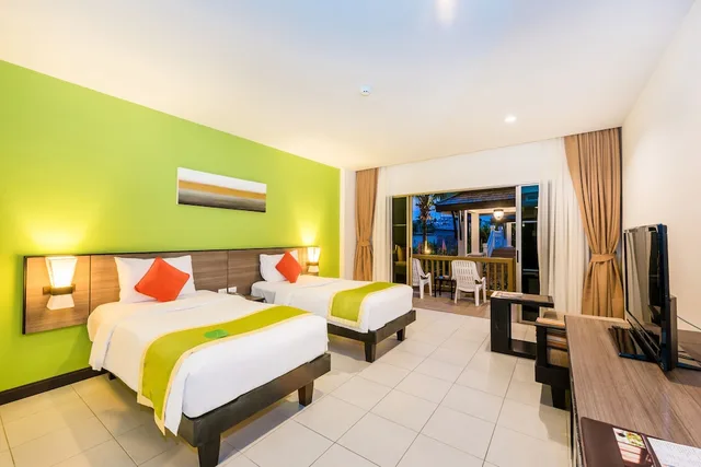Greenery, Twin Beds، Kata Sea Breeze Resort 2/10