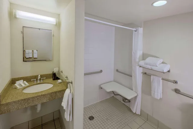 غرفة بسريرين كوين، Hilton Garden Inn Kent Island Marina 2/3