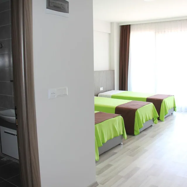 غرفة سوبيريور ثلاثية، Mori Sport Hotel 6/7