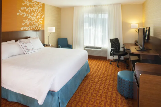 استوديو بسرير كينج مع أريكة، Fairfield Inn Suites By Marriott Atlanta Gwinnett Place 1/3