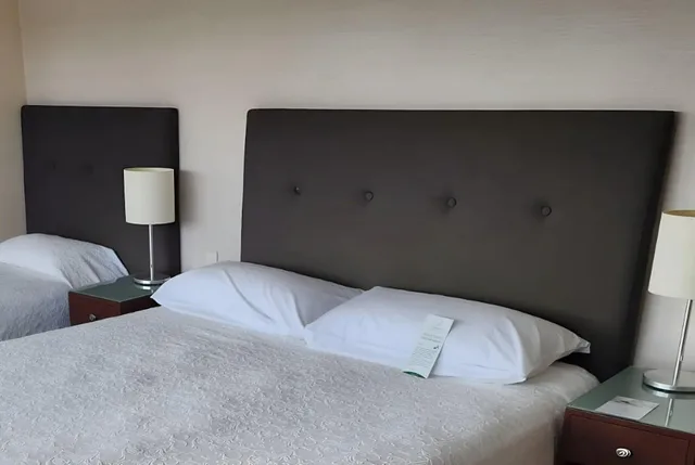 جناح رباعي، Rutherford Hotel Nelson 5/6