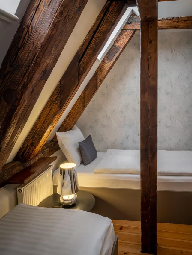 2 Bedrooms, Apartment, Attic, Chateau 9 Apartments by Adrez Living 2/4