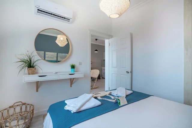 شقة عائلية بسرير كوين وسريرين منفصلين بإطلالة على البحر بغرفتي نوم بمطبخ، True Blue Boutique Hotel Kalkan 3/7