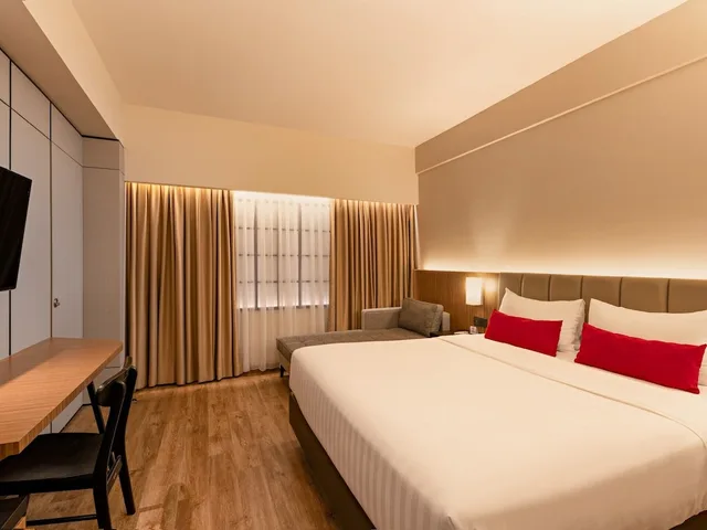 غرفة سوبيريور بسرير كوين، Grand Zuri Pekanbaru 3/6