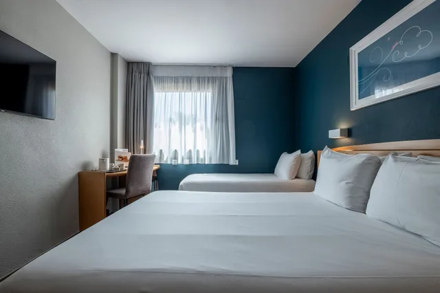 غرفة بسرير مزدوج أو سريرين منفصلين، Travelodge Alicante Puerto 3/10