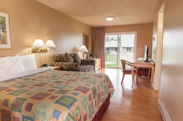 استوديو بسرير كوين، Okanagan Seasons Resort 3/9