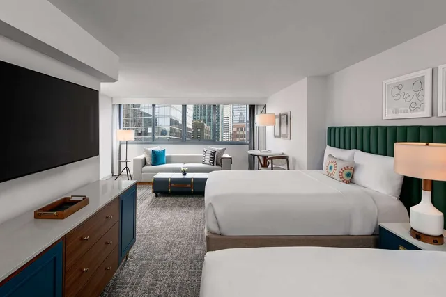 غرفة بسريرين كوين بإطلالة على المدينة، The Royal Sonesta Chicago Downtown 1/4