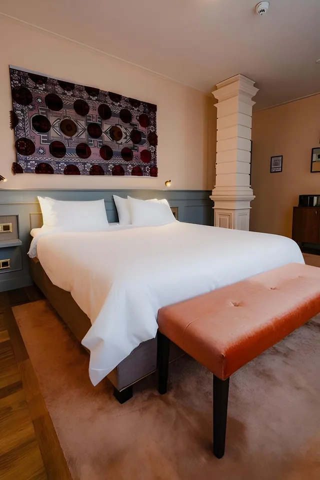 Junior, Double Bed, Hotel Mercier 1/2