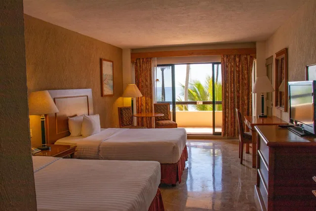 غرفة بسريرين مزدوجين بإطلالة على البحر، The Palms Resort of Mazatlan 2/2