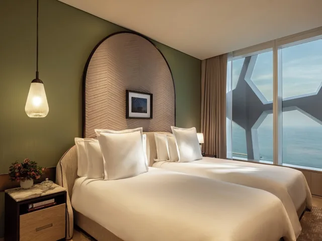 3 Bedrooms, Apartment, Single Bed, Gulf View، Rosewood Doha 2/3