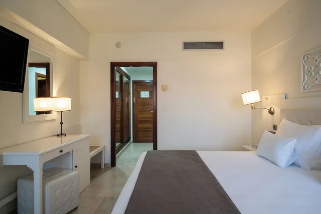 غرفة سوبيريور عائلية بسريرين منفصلين بإطلالة على البحر مع أريكة، Vila Gale Isla Canela 7/10