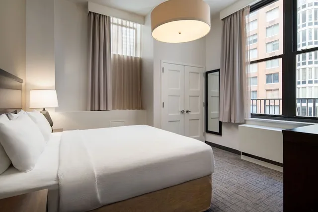 1 Bedroom, Suite, Double Bed, Residence Inn by Marriott New York Manhattan/ Midtown Eastside 1/2