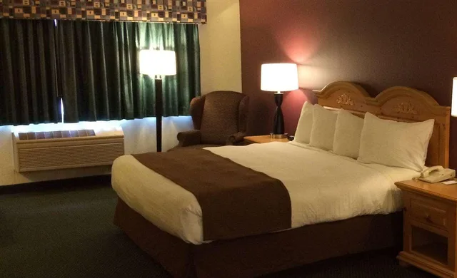 غرفة بسرير كينج، Americinn By Wyndham Northfield 2/2