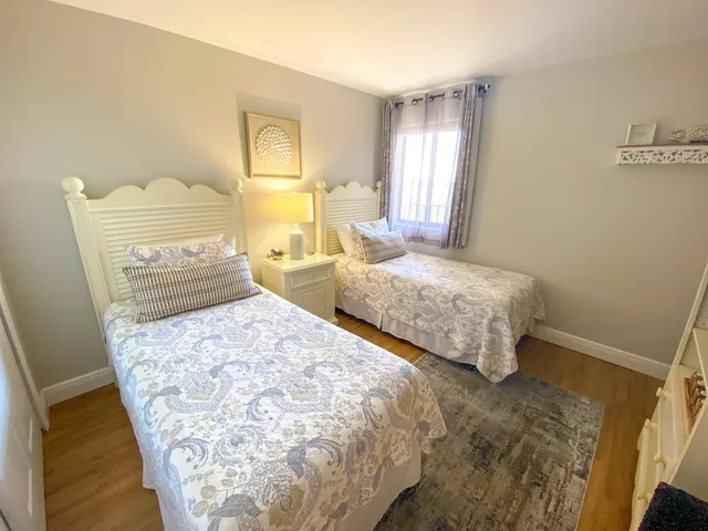 2 Bedrooms, Condo, Deluxe, King and Queen Bed, Water Front, 2 Bathrooms, Resort Harbour Properties 4/6