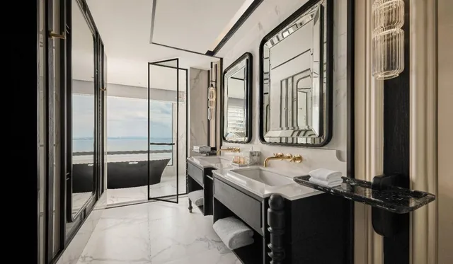 Merchant, Guest Room, Executive, King Bed, Sea View, High Floor, The Millen Penang, Autograph Collection 4/5