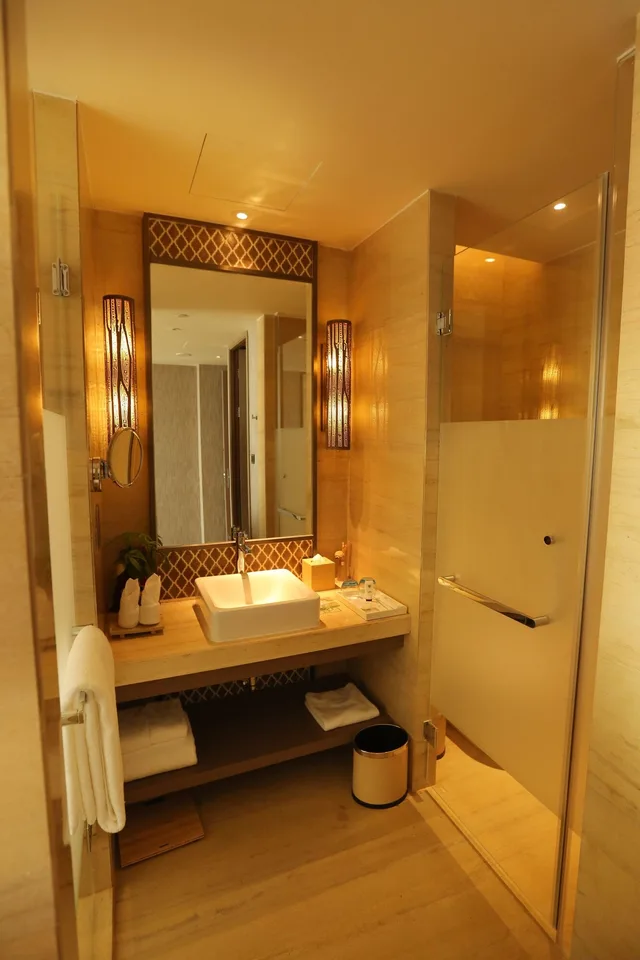 غرفة ديلوكس بسريرين منفصلين بإطلالة على البحر، Mangrove Tree Resort World (Coral Tower) 9/10