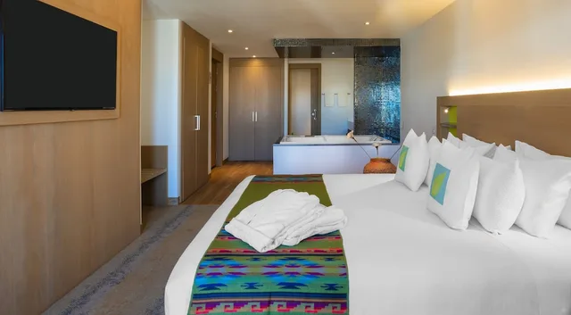 Master, Suite, King Bed, Sofa, Biohotel Organic Suites 7/10