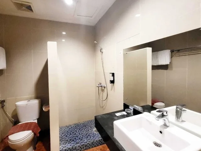Family, 2 Double Beds, Hotel Marilyn Serpong - Tangerang Selatan 4/5