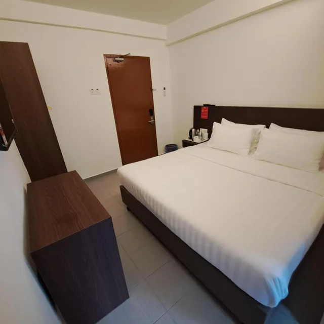 غرفة ديلوكس بسرير كينج، Hotel Al Abraar 3/9