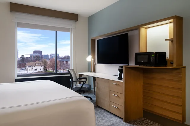 غرفة قياسية بسرير كينج، Even Hotel Rochester Mayo Clinic Area 3/5