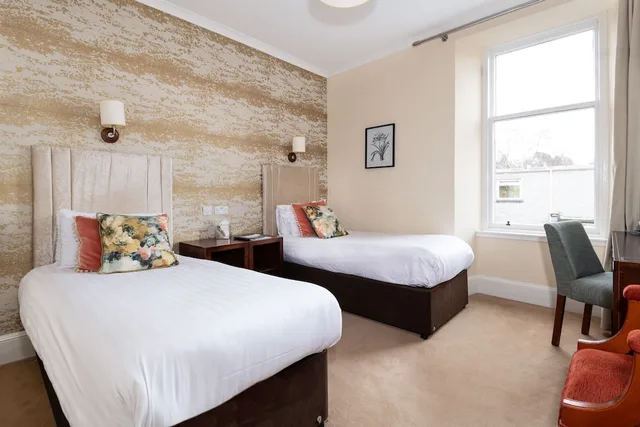 غرفة بسريرين منفصلين، Scotlands Spa Hotel 4/10