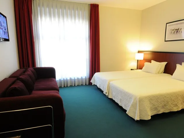 غرفة قياسية بسرير مزدوج أو سريرين منفصلين، Torre Mar Hotel 3/5