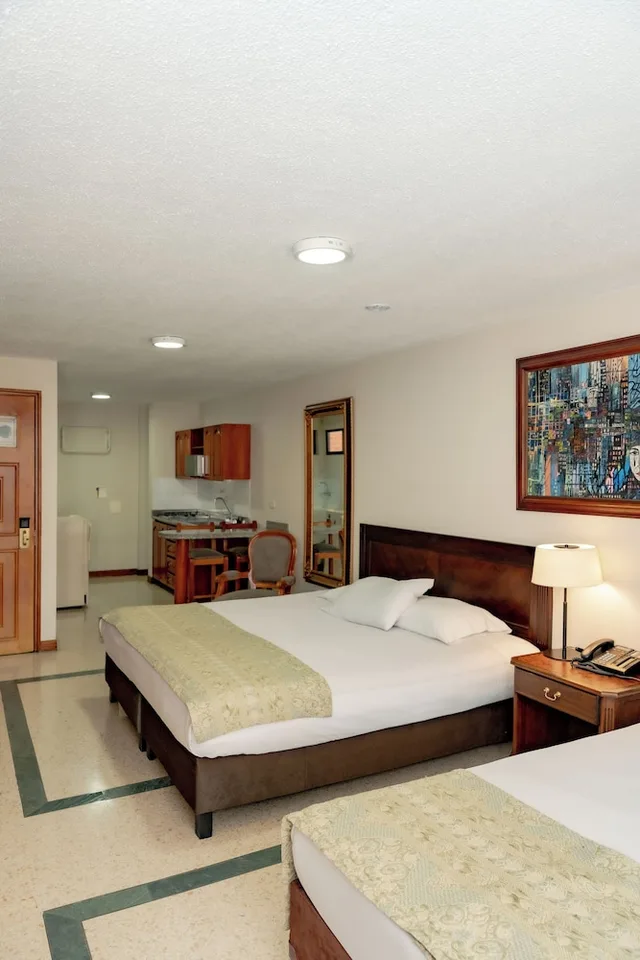 غرفة جونيور بسرير كينج وسرير فردي بمطبخ، San Pedro Del Fuerte Hotel 3/5