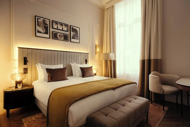 غرفة ديلوكس بسريرين منفصلين، The Manor Amsterdam 2/8