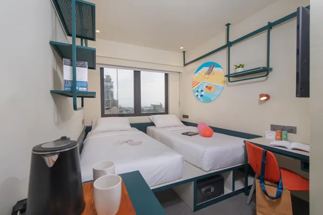 Side by Side, Studio, Twin Beds, lyf Cebu City 4/7