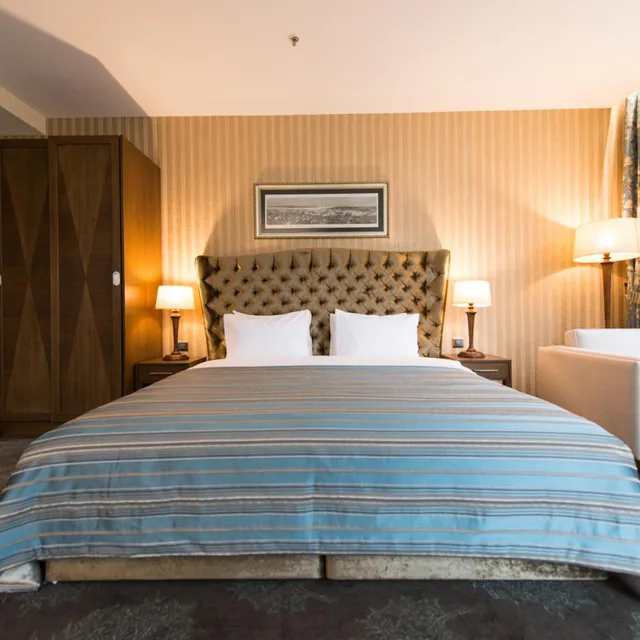 غرفة ثلاثية بشرفة، Adelmar Hotel Istanbul Sisli 6/8