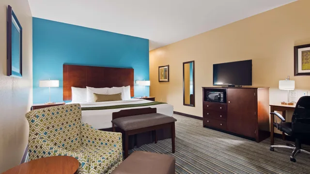 غرفة، Best Western Plus Patterson Park Inn 2/7