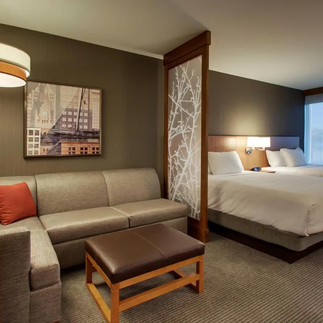 غرفة بسريرين كوين بإطلالة، Hyatt Place Milwaukee Downtown 5/9