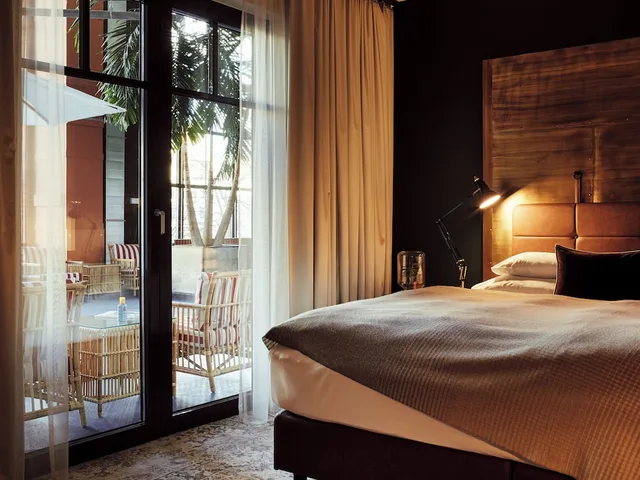 Atrium, S Loft, King Bed، Gastwerk Hotel Hamburg 1/8