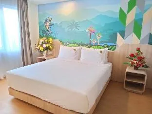 غرفة قياسية بسرير مزدوج، Maxone Hotel Jayapura 1/1