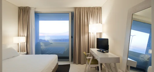 غرفة بسرير كوين بإطلالة على البحر، FURADOURO BOUTIQUE HOTEL BEACH & SPA 1/1