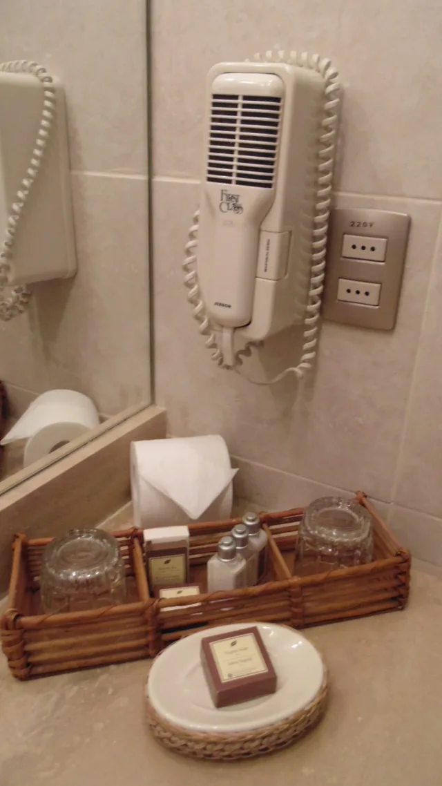 جناح، Almacruz Hotel y Centro de Convenciones 3/3