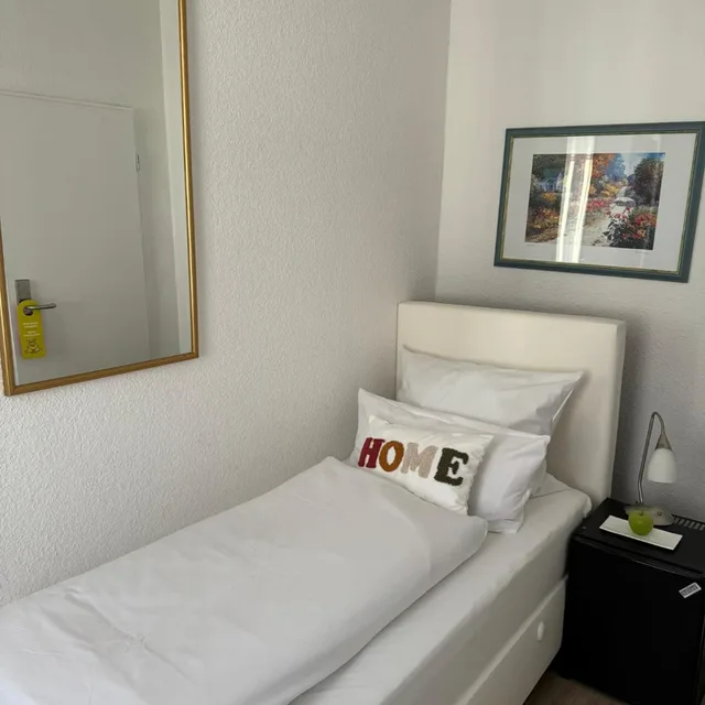 Room, Single, Small, Hotel Goldenes Lamm 2/4