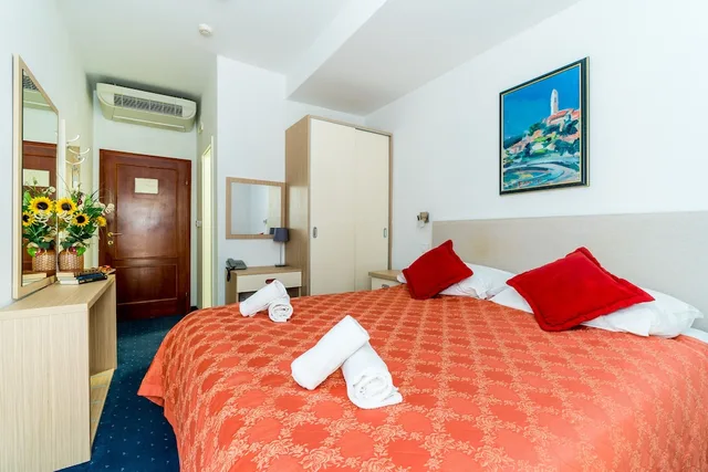 غرفة بسرير كوين، Dubrovnik Hotel 1/10
